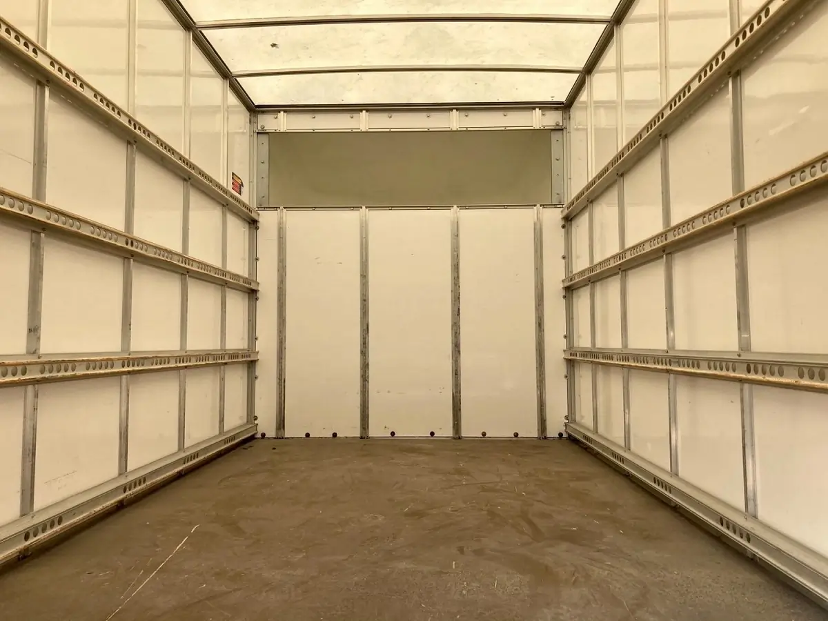 Removal van options for moves in Cwmfelinfach